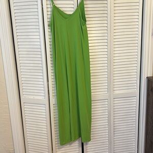 EUC Worn once flowy Zenana maxi sundress with adjustable strap in green